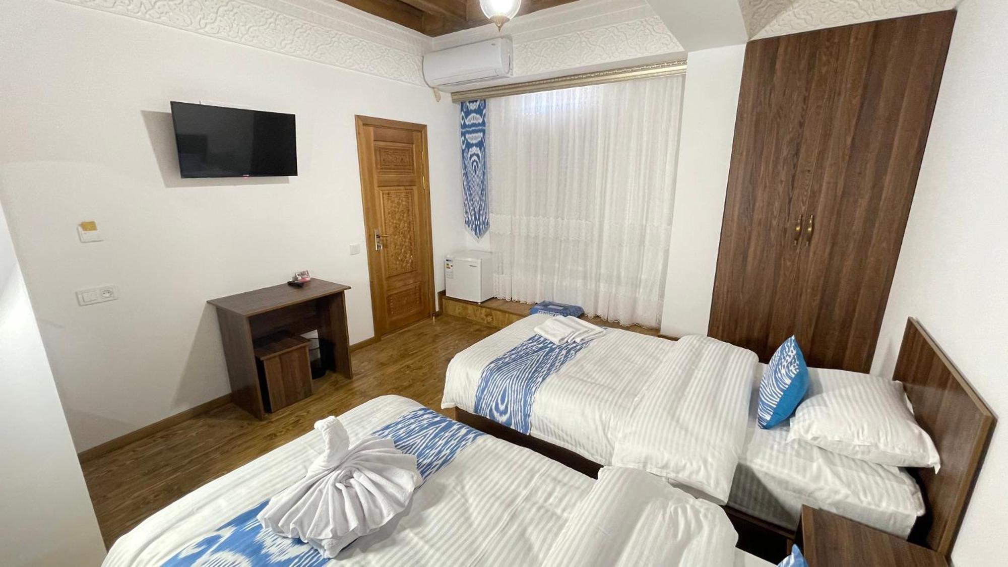 Mahbubakhon Guest House In Old City บูคารา ภายนอก รูปภาพ